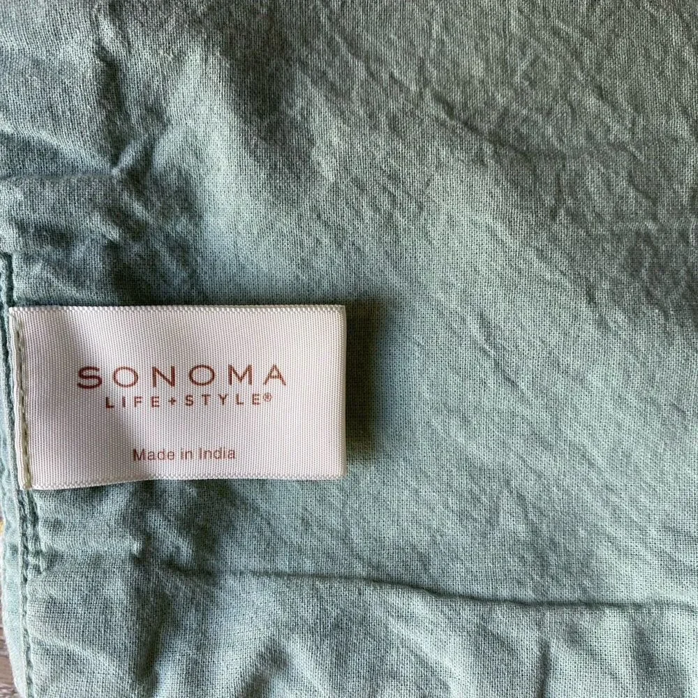 Sonoma 4 Trellis Table Cloth Placemats
